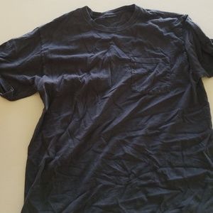 Black t shirt